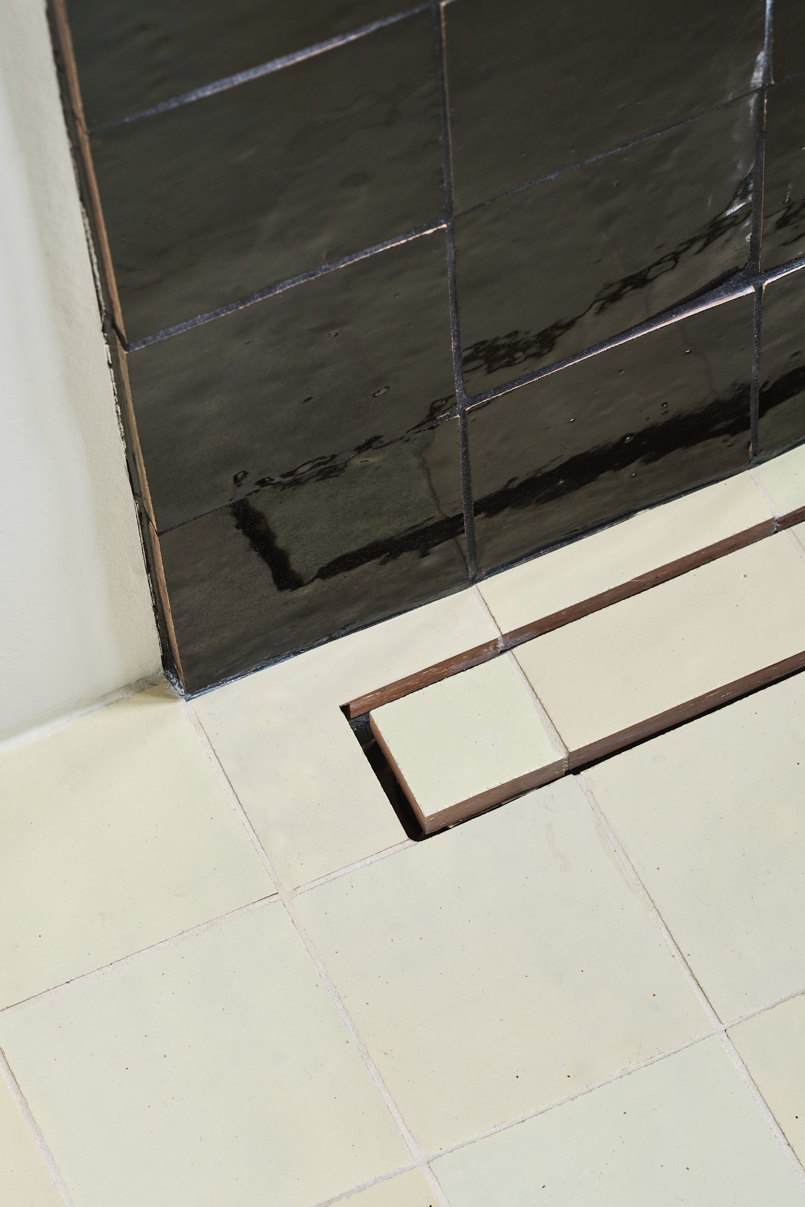 MU SE 08 Vanilla Tile by Muller Van Severen