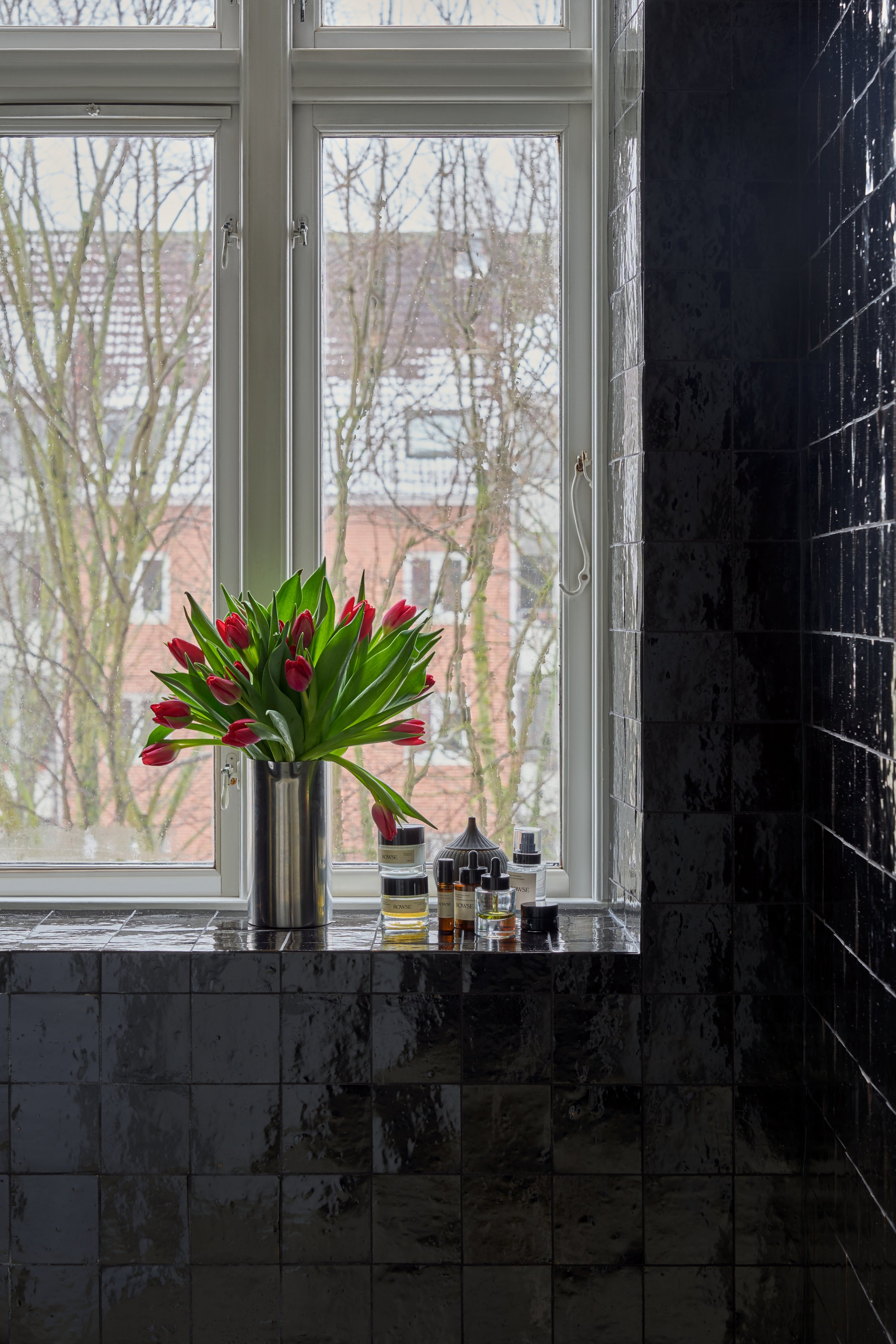 MU SE 07 Black Tile by Muller Van Severen