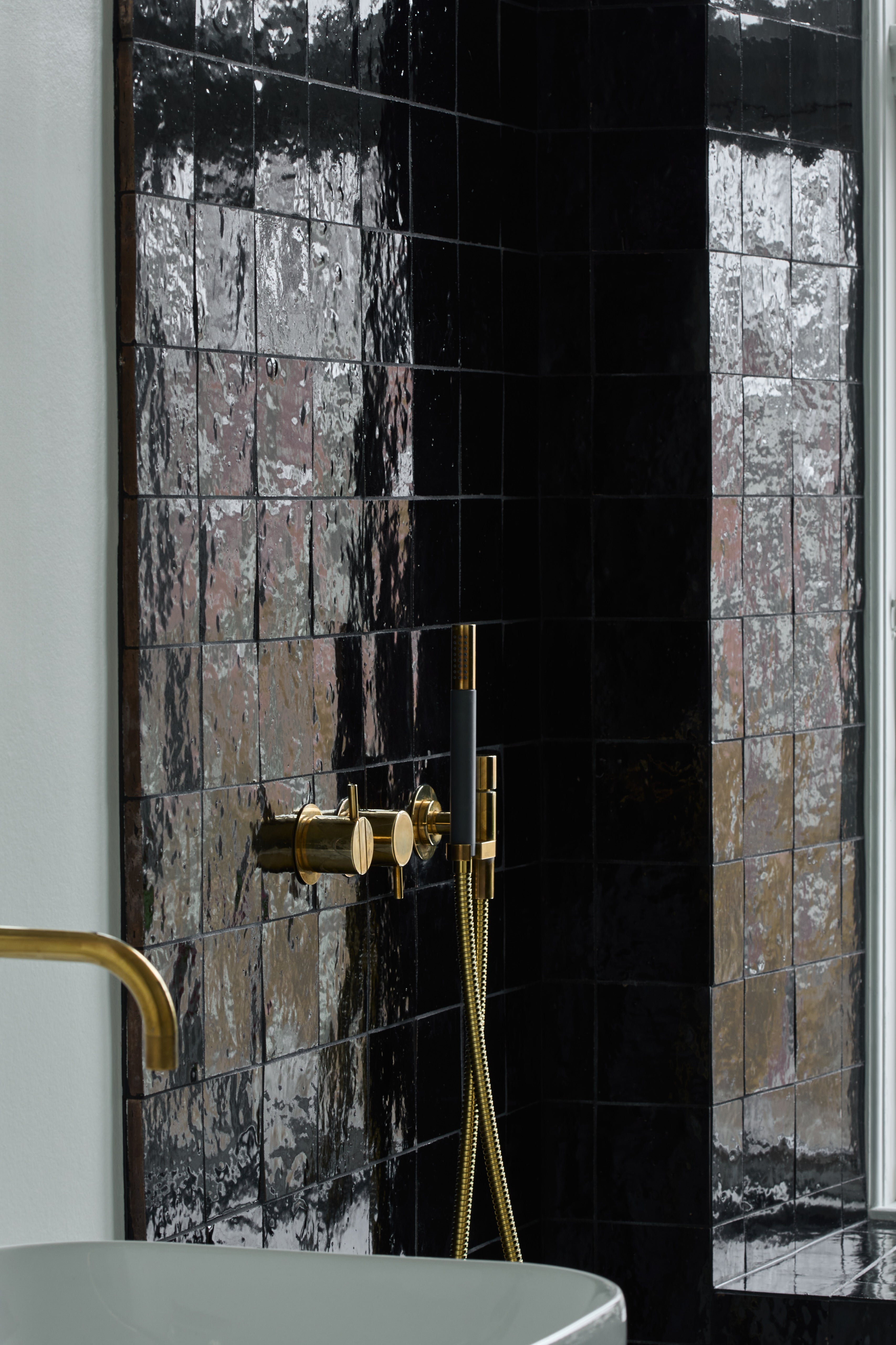 MU SE 07 Black Tile by Muller Van Severen – Blēo