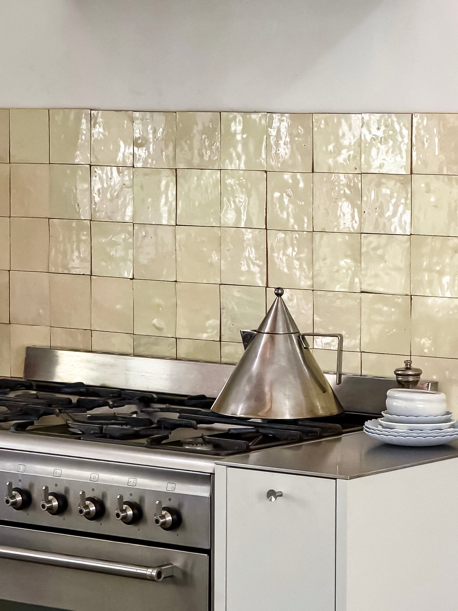 MU SE 08 Vanilla Tile by Muller Van Severen