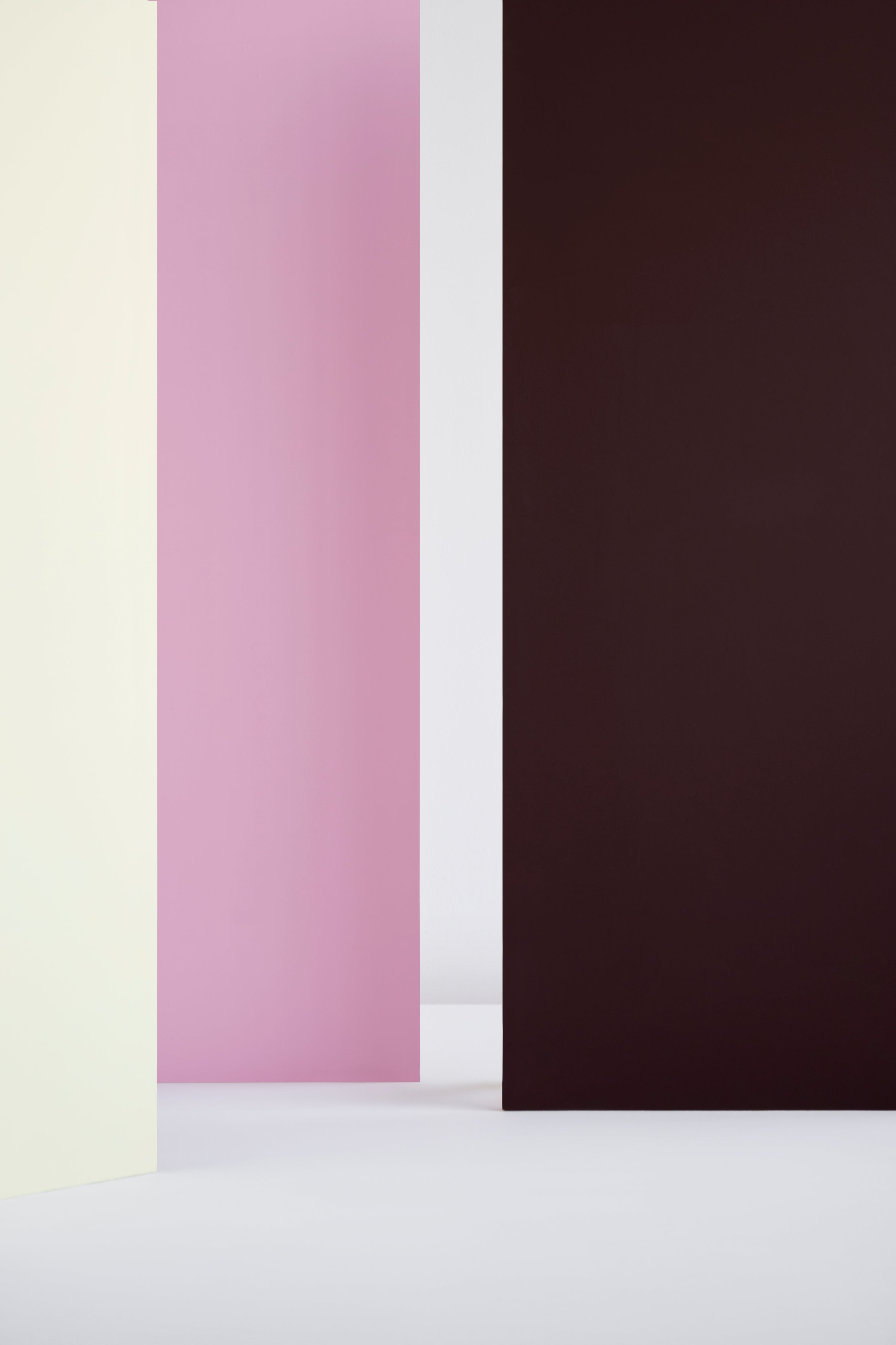 Peach pink　画像５．６．１０客 Peach — a paint colour developed by Sabine Marcelis for Blēo